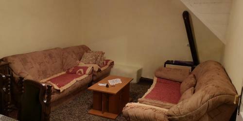 Hostal Ulcinj, Meterize