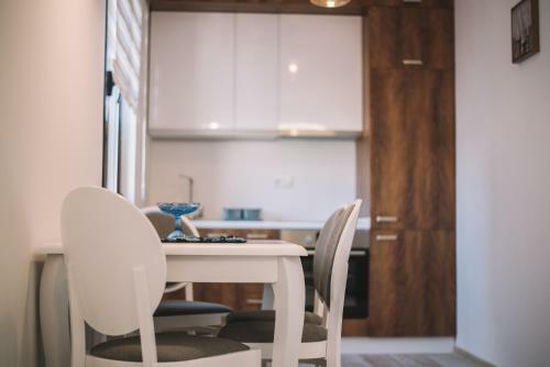 Barba Apartments