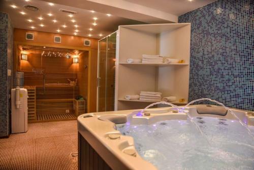 Padam Hotel & Spa