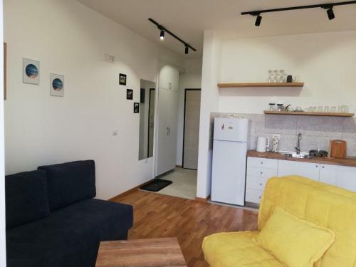Gina & Nia Apartments