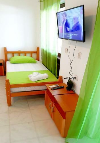 Hostal Apartments Daka