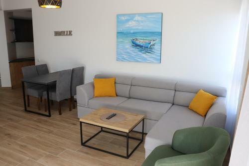 Eagles Apartments & Suites