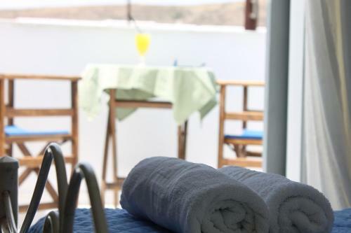 Hotel V-rooms In Milos Cyclades