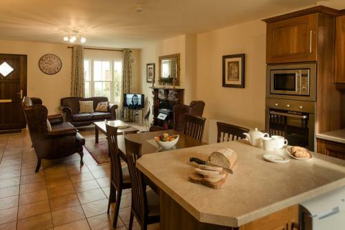 Hotel The Lodges At Ballykealey