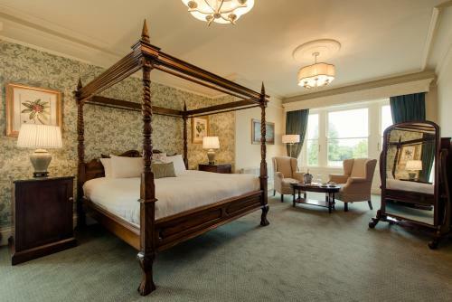 Hotel The Lodges At Ballykealey