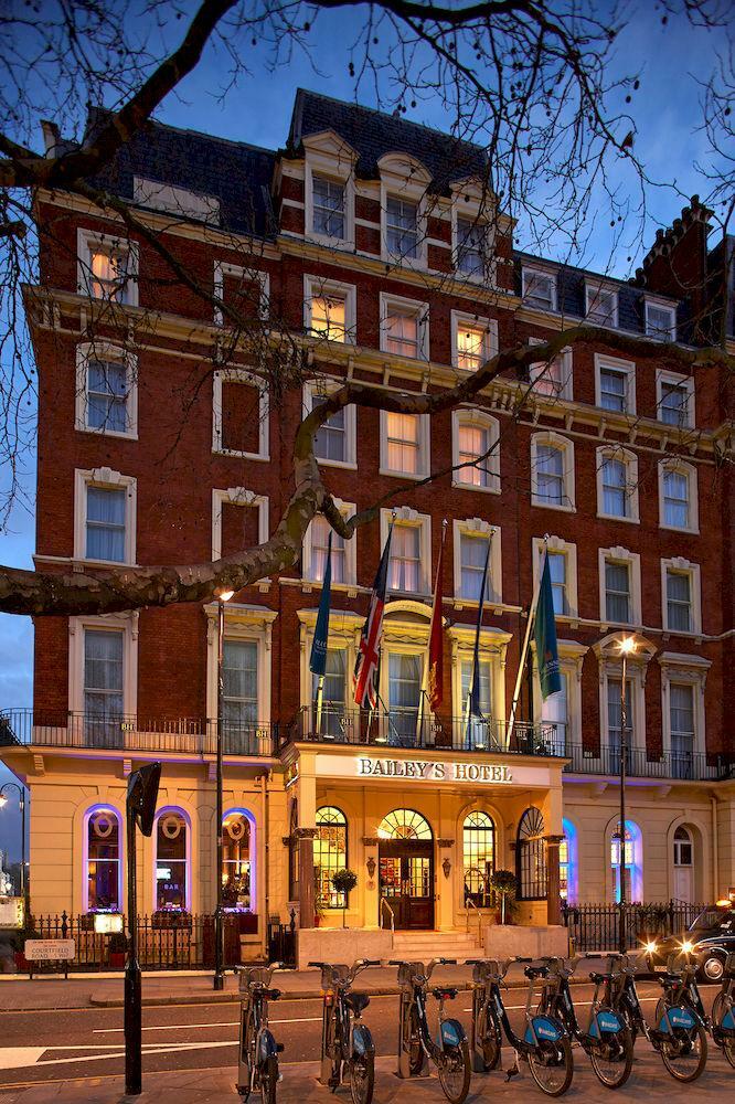 Hotel Millennium Baileys