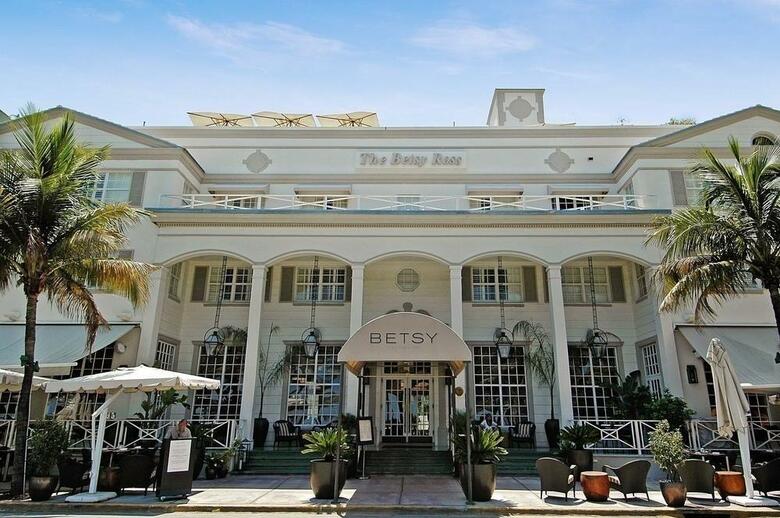 Hotel Betsy South Beach