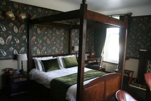 Hostal Flodigarry Hotel And High Tide Restaurant