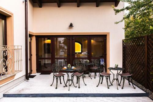 Hostal Ave, Alba!