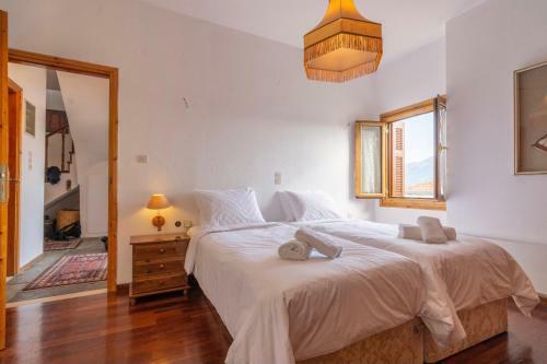 Arachova Mountain View