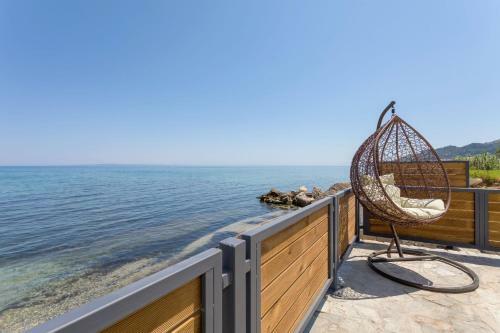 Venetico Beachfront Apartments - Sea View Apartment