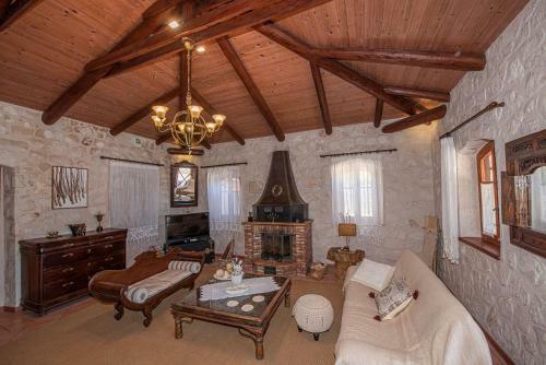 Wild Oak Estate
