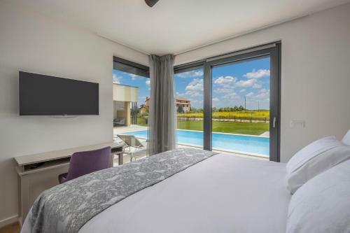 Beautiful Villa Estate & Primavera