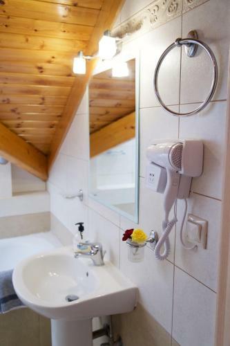 Poseidon Sea View Apartment