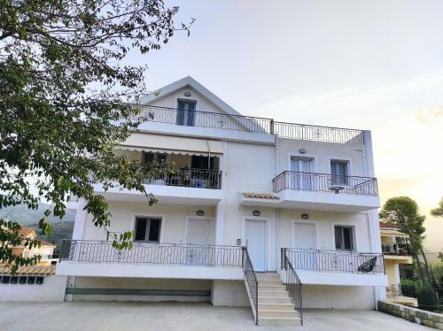 Kefalos City Apartment
