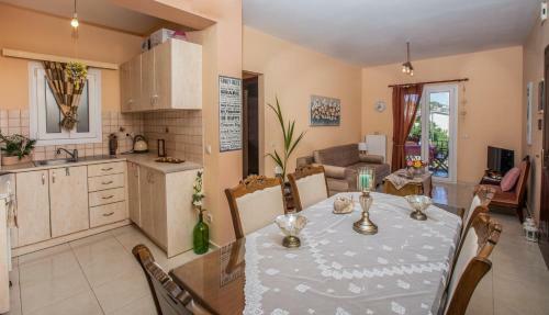 Alkithea, Cozy Apartment With Amazing Sea View
