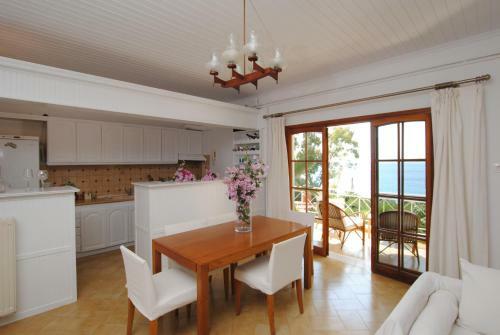 Stavento Apartments