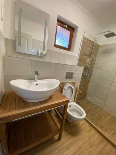 Cserke Apartmanh�z