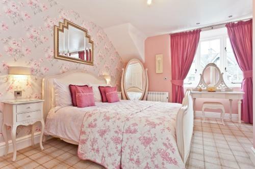 Hostal Bowness Bay Suites