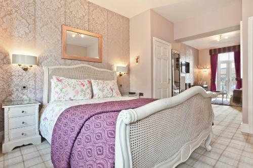 Hostal Bowness Bay Suites