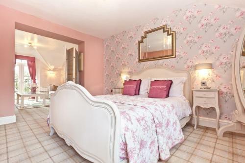 Hostal Bowness Bay Suites