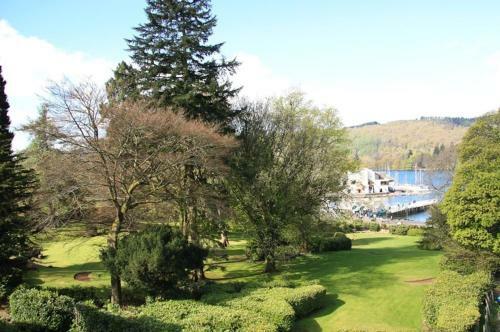Hostal Bowness Bay Suites