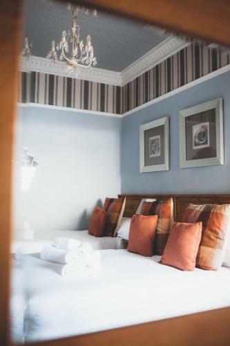 Hostal Oakfold House