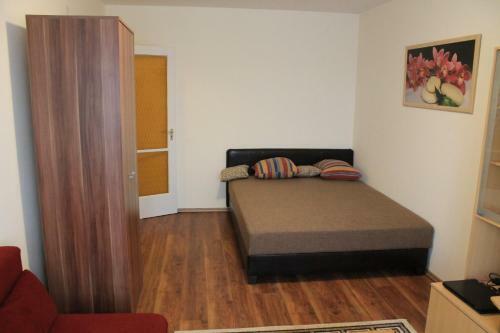 Louis Apartment