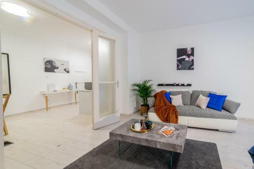 Del Mar Apartment