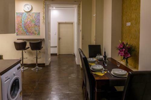 Hostal Dob Twenty Rooms