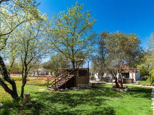 Holiday Home IV