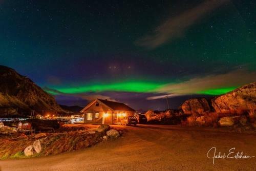 Ny Eksklusiv Hytte I Spektakul�re Lofoten