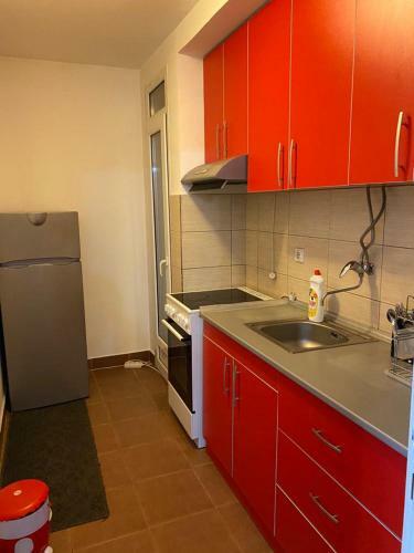 Apartman - Stan Na Dan Lenjinka
