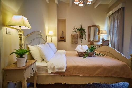 Lianelia Luxury Village House