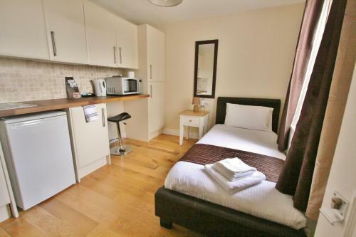 Hotel Central Studios Gloucester Road