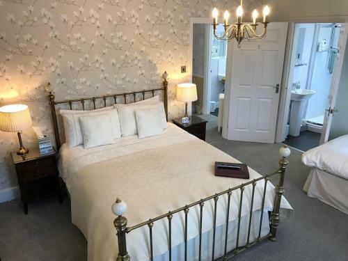 Hostal Burlington House