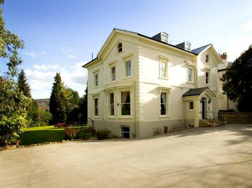 Hostal Beaumont House
