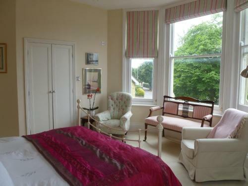 Laurel House Bed And Breakfast