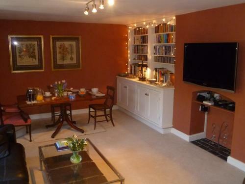 Laurel House Bed And Breakfast