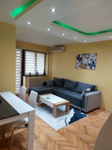 B&r Apartmans