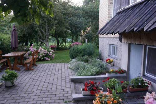 One-room Apartment With Private Inner-yard