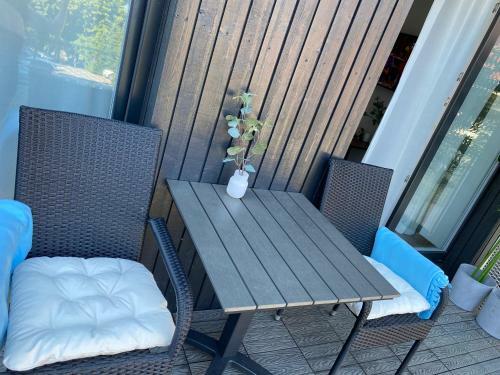 Lagoonview Apartment At Kalno Namai