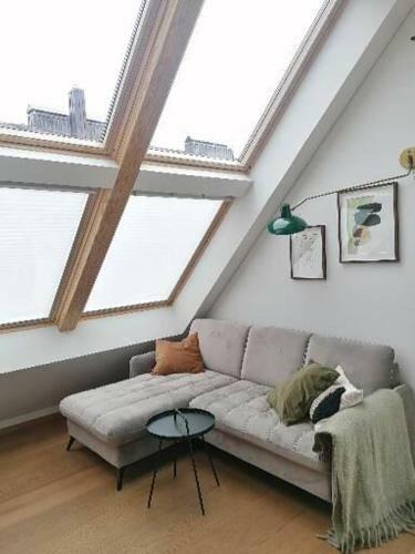Green Hill Apartment With A View To Lagoon