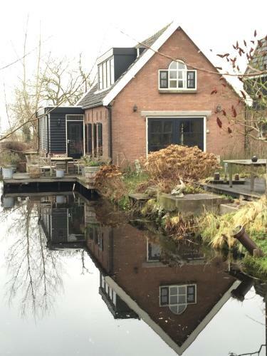 Holiday Home Koetshuis de Polderruimte