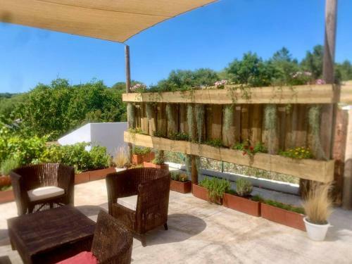 Charming 2-bedroom House In Alcacer Do Sal