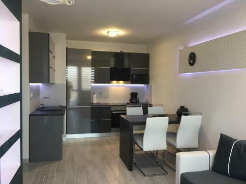 Gina Apartman