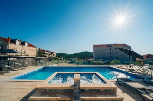 Hostal Sun Haven Luxury Apartments