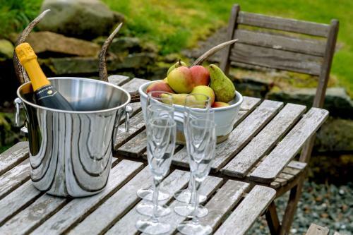 Campbell Cottage, Arrochar, Loch Long