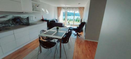 Apartamento Bj�rnestrand Fjordside View