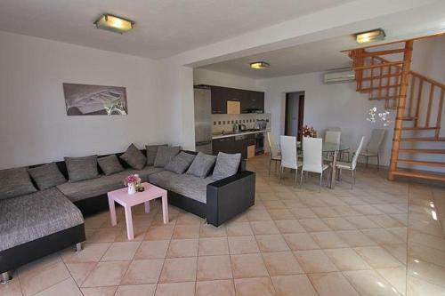 Apartamentos Beautiful House Direct On Beach With Pool